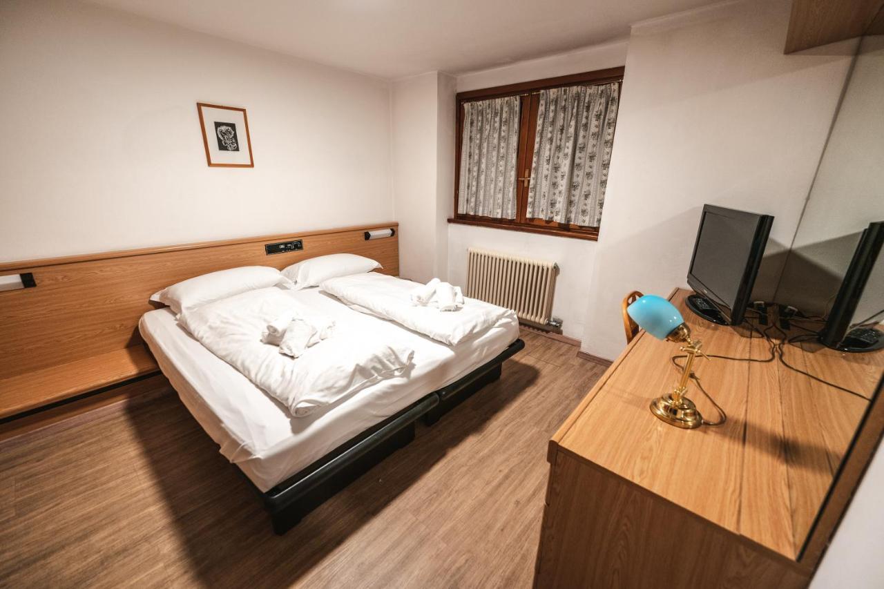 Smart Hotel Renzi Folgarida Kültér fotó