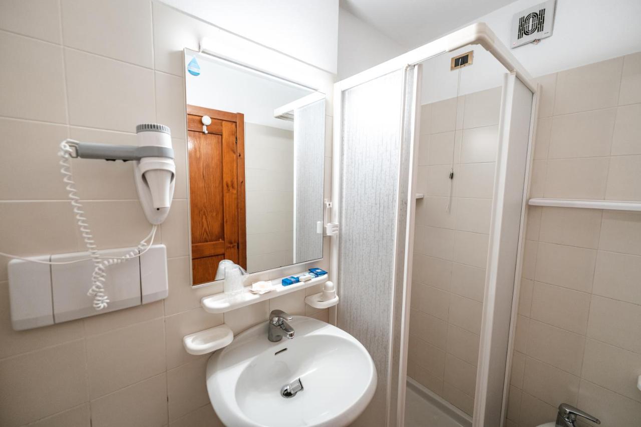 Smart Hotel Renzi Folgarida Kültér fotó