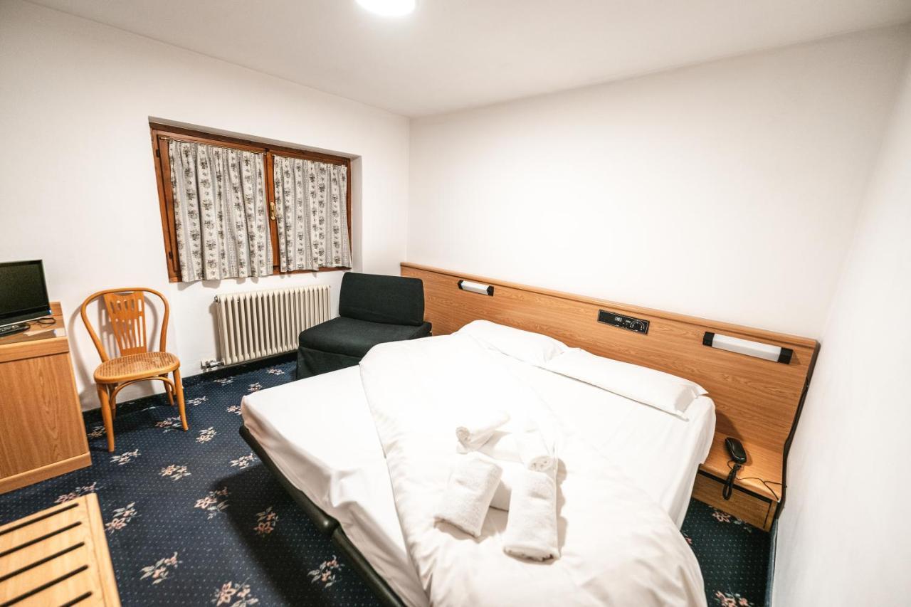 Smart Hotel Renzi Folgarida Kültér fotó