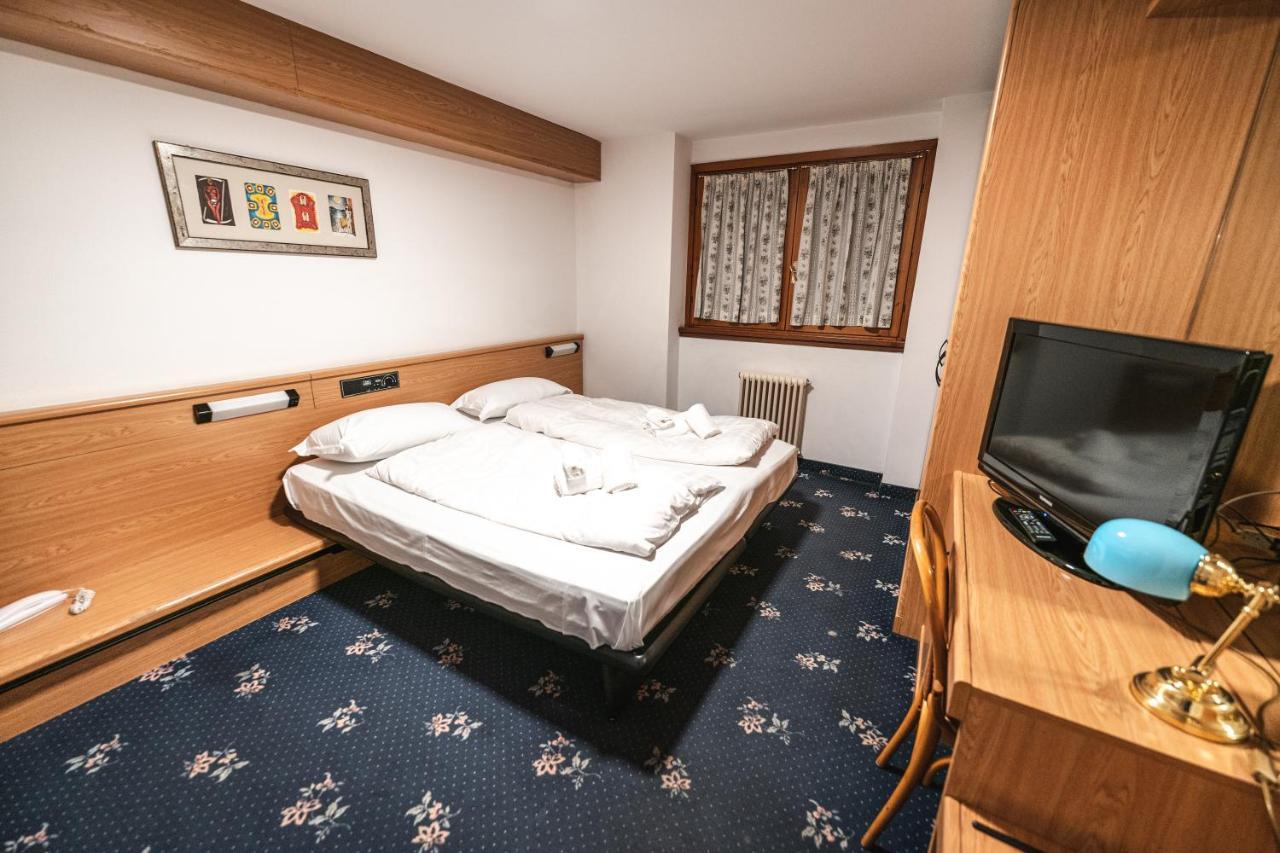 Smart Hotel Renzi Folgarida Kültér fotó